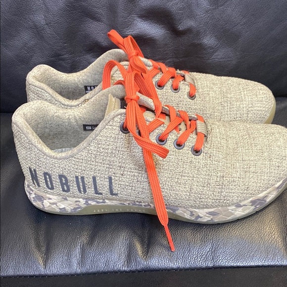 NOBULL Gray and Orange Sneakers with Knit Upper and Textured Outsole M 7 W8.5 - Picture 3 of 6